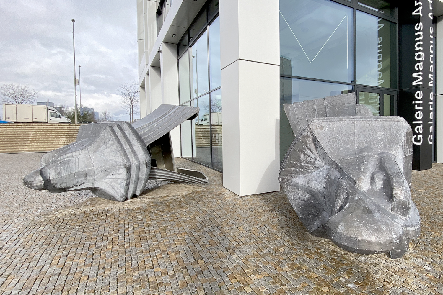 08.23.1993, J&T Bank, Praha 2022